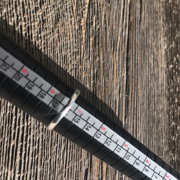 Sterling silver plated miniature focal blue topaz cocktail ring with beaded band - Picture 8 of 8